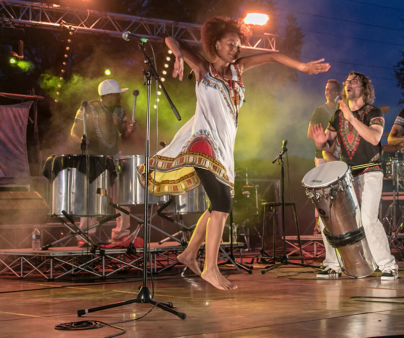 danse brésilienne sur scène